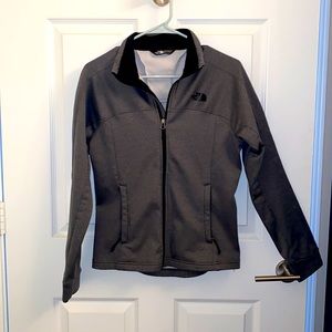 Zip front north face jacket/sweatshirt.